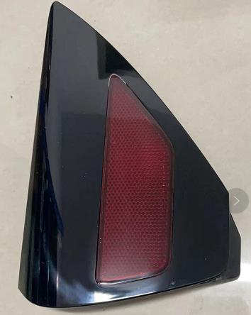 FOR TESLA MODEL 3 /MODEL Y 2017- REAR CHARGER COVER RH（1100781-99-D 110078199D 1100781 99 D)TESLA PARTS/TS0060