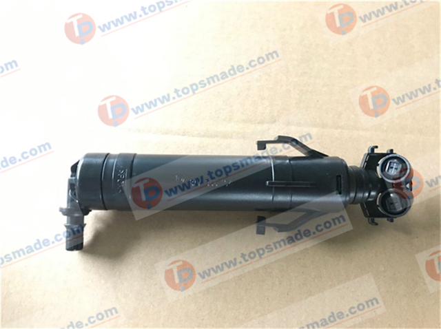 FOR VOLKSWAGEN PASSAT B7 2010-14 SPRAY NOZZLE RH(3AA 955 104 3AA955104 3AA-955-104)/VG2218